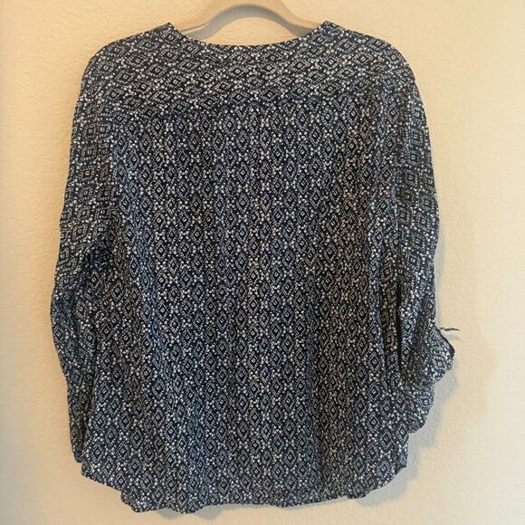 Cato Shirt Womens Blue White Ikat Diamond Print Button Up Long Sleeve 18/20 W - Picture 6 of 8